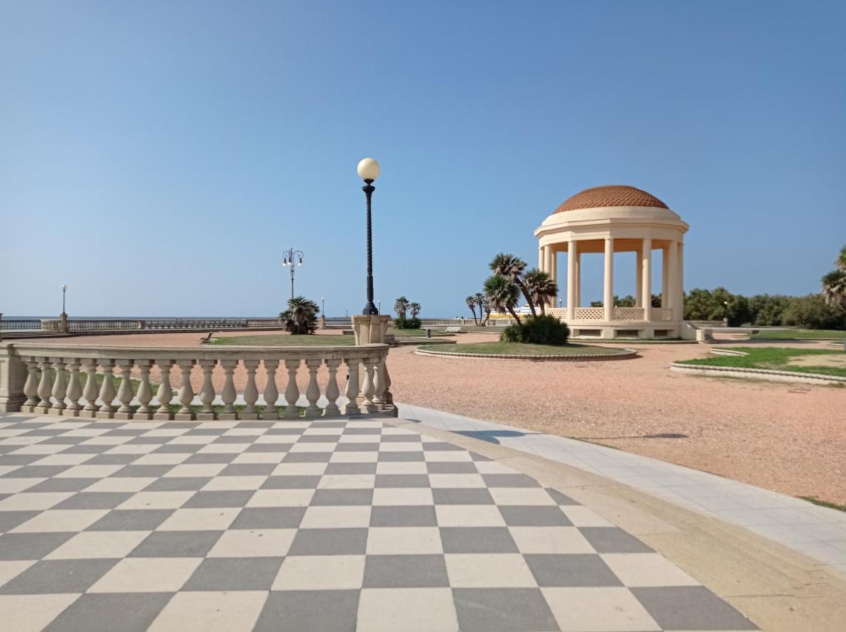 Appartamento Con Incantevole Vista Mare ليفورنو المظهر الخارجي الصورة