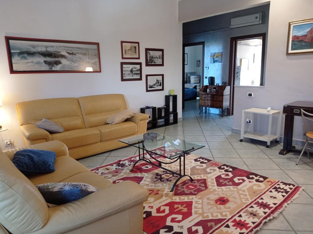 Appartamento Con Incantevole Vista Mare ليفورنو المظهر الخارجي الصورة