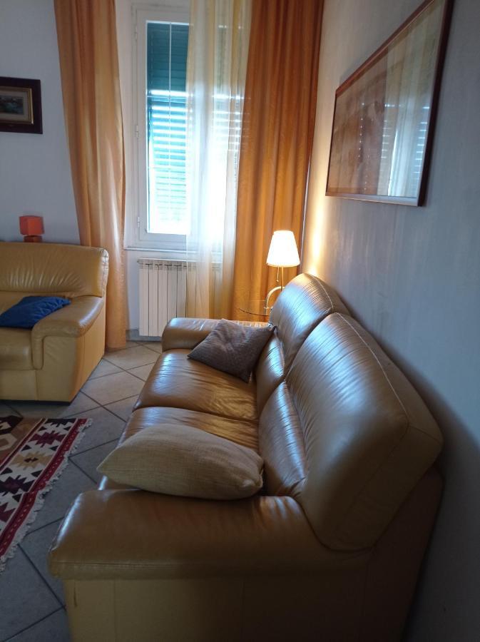 Appartamento Con Incantevole Vista Mare ليفورنو المظهر الخارجي الصورة