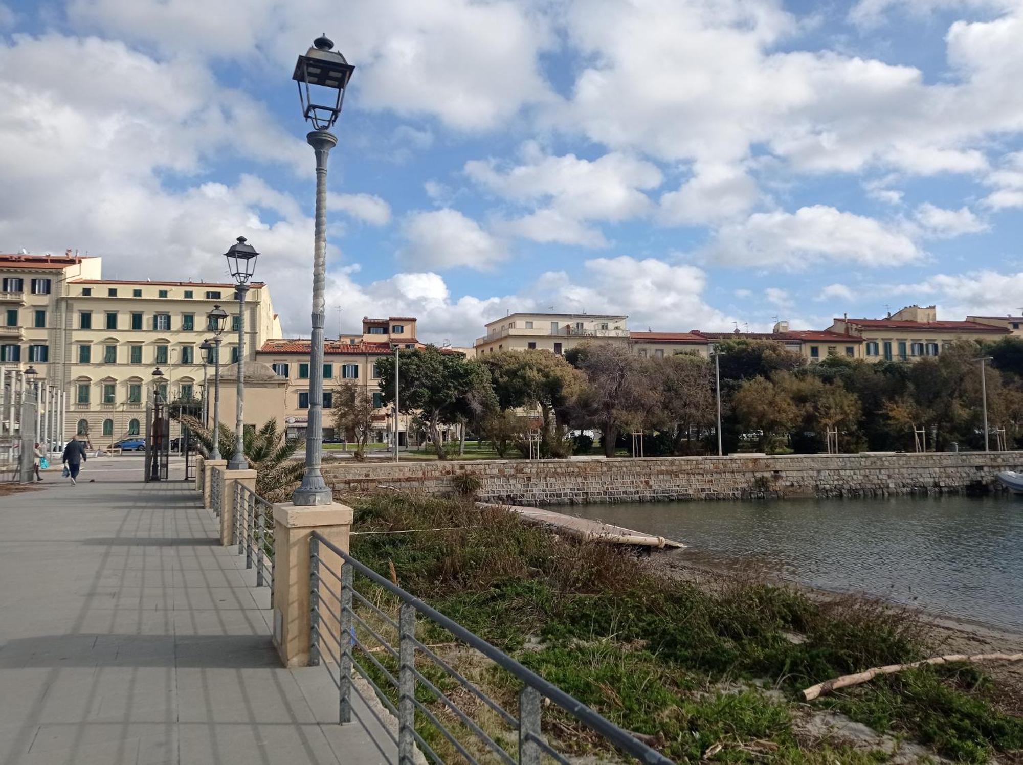 Appartamento Con Incantevole Vista Mare ليفورنو المظهر الخارجي الصورة