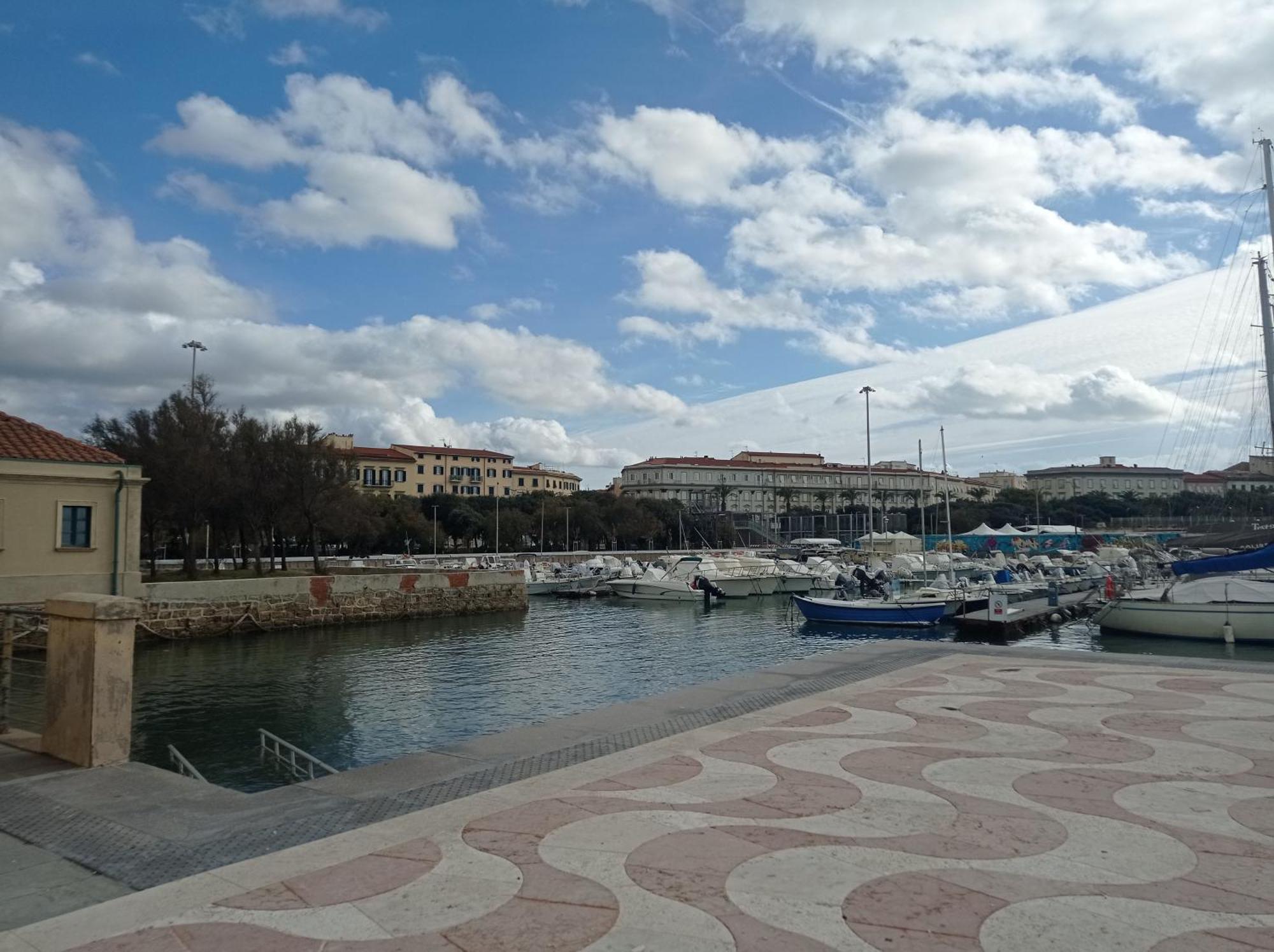 Appartamento Con Incantevole Vista Mare ليفورنو المظهر الخارجي الصورة